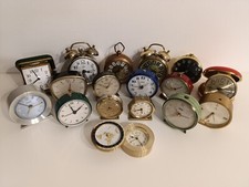 Lotto 17 sveglie vintage da comodino varie marche