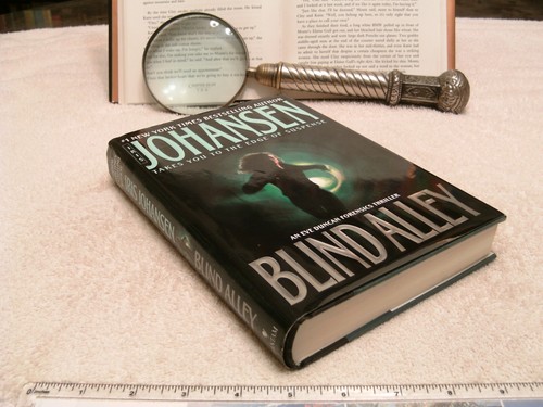 Iris johansen blind alley - *blind, alley*