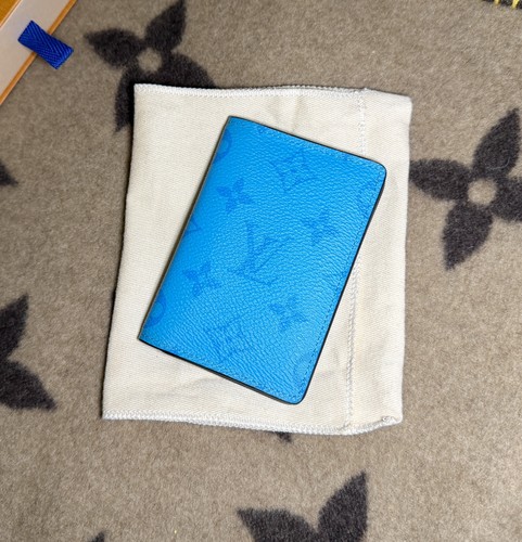 Louis vuitton taigarama laguna - louis,