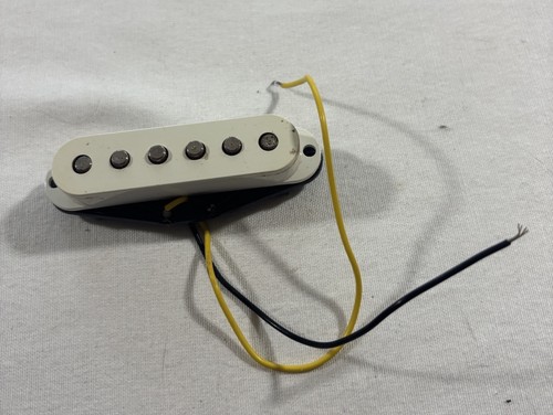 Fender stratocaster standard - fender,