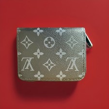 Louis Vuitton M41896 Zippy