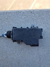 Motorino chiusura centralizzata sinistro-Nissan Serena 1993-01 - cod. 9301/6311