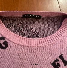 maglione sisley, rosa con scritte nere, bambina 10-11 anni. Mai usato
