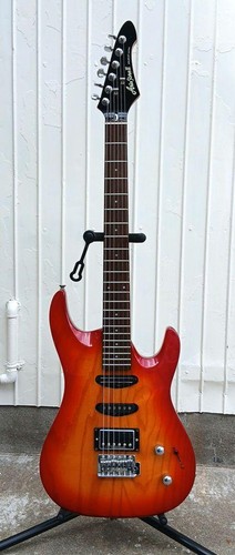Chitarra elettrica combinata