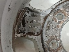 15X7J25 llanta NISSAN TERRANO