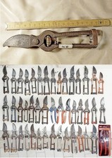 gr26, VECCHIA FORBICE DA POTA, cm 19, chiusura cuoio, e altri attrezzi agricoli