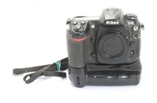 Nikon D300 + 68 Tsd. Scatti +