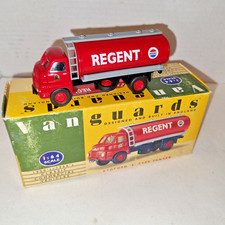 Vanguards 1:64 Bedford Tanker