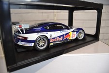 AUTOART  1/18   ASTON MARTIN