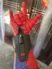 1 paio di oggetti di scena