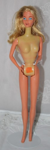 Barbie kissing con fkt - barbie,
