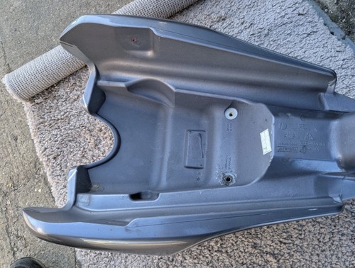 Serbatoio coperchio airbox