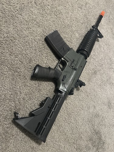 Airsoft rifle with magazine - airsoft, m4