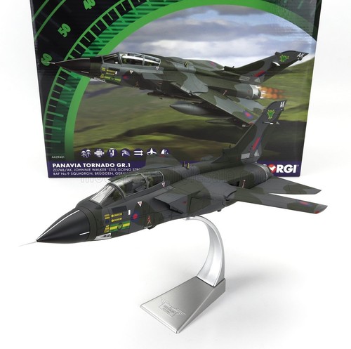 Corgi aa29401 panavia tornado - corgi,