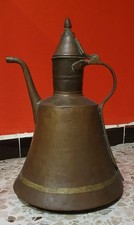 Antica BROCCA IN RAME lavorato a mano con manico ø 26 cm, h. 38 cm, peso 1500 gr