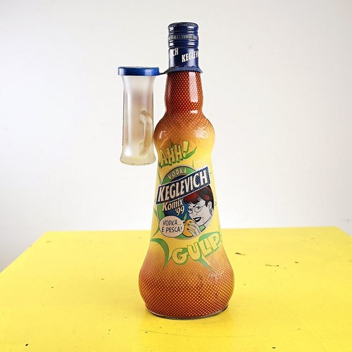 Bottiglia vodka alla pesca - alla,