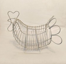 Gallina portauova portaoggetti in metallo bianco 24 x 20 x 10 cm.