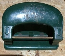 Bucatrice Foratrice per fogli - Micron - Roma - Made in Italy - Vintage 