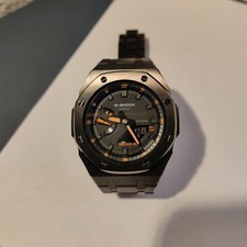 Casio G-shock GA 2100 Oak con cinturino in metallo