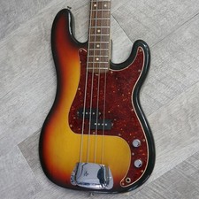 Basso di precisione Fender