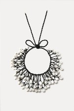 NUOVA CON ETICHETTE: COLLANA