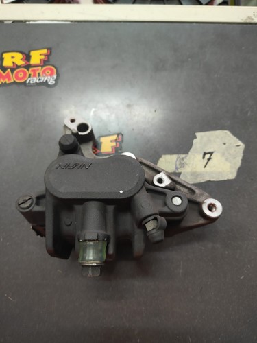 Front brake caliper - front,