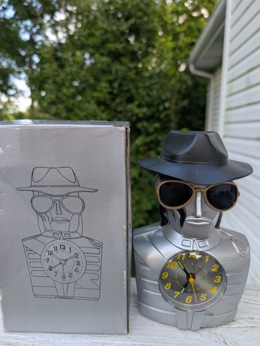 Sveglia robot stilizzata stile