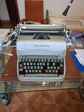 Macchina da srivere antica