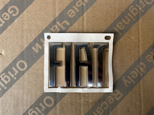 Emblema logo scritta fiat - emblema,