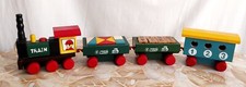 Trenino in legno vintage anni 80 con cubi e forme geometriche