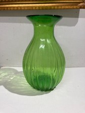 VETRI DECORATIVI E DA COLLEZIONE-VASO IN VETRE VERDE-PIACEVOLE MODELLATO
