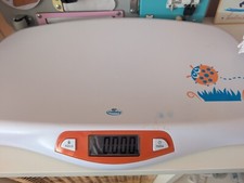 bilancia pesa neonato bambino primi mesi Mebby