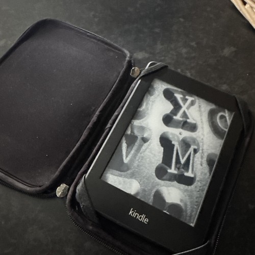 Amazon kindle paperwhite - amazon,