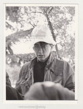 Affettuoso bello giovane uomo