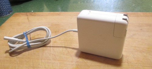 Apple macbook pro - macbook, magsafe