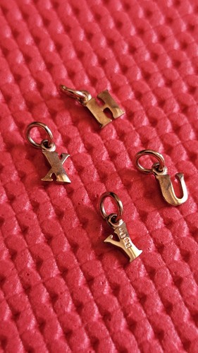 Charm ciondoli lettere u h - ciondoli,