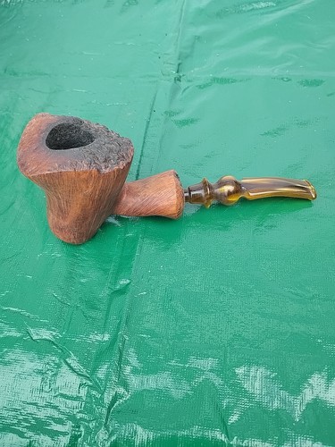 Gorgeous freehand sitter - gorgeous,
