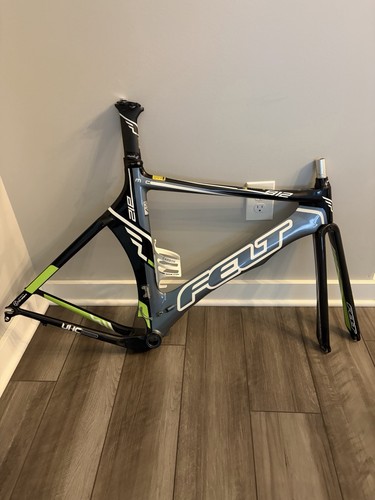 Felt b12 carbon - carbon, /