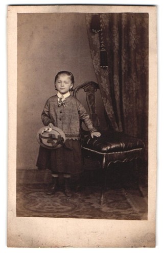 Fotografia simpatica bambina