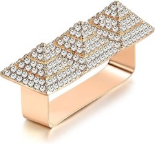 Anello piramide in lega punk