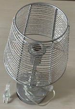 Lampada da tavolo color argento nuova con presa italiana