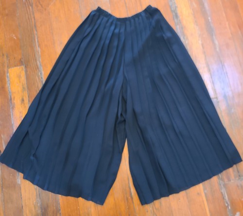 Pantaloni gonna plissettata