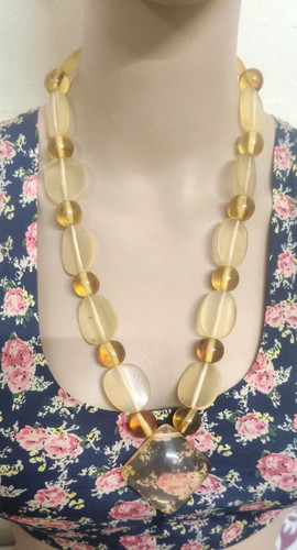 Collana perle resina - di,