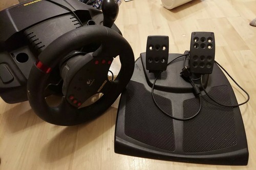 Logitech momo racing - momo,