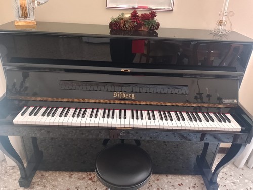 Pianoforte verticale muro - pianoforte,