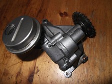 Pompa olio Mercedes Benz W203 W210 R6041810520 6061810801 200CDI / 220CDI motori