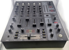 Behringer DJX750 Mixer 4