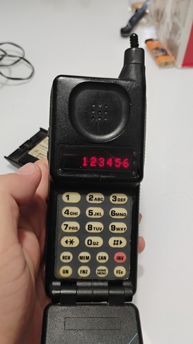 Cellulare vintage motorola - vintage,