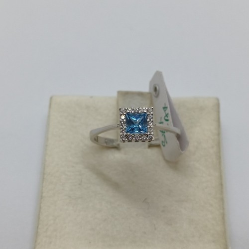 Anello donna con topazio - da,