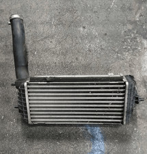 282712A800 Scambiatore aria/aria  HYUNDAI i40 1.7 CRDi (100Kw) Sw 5p/d/1685cc